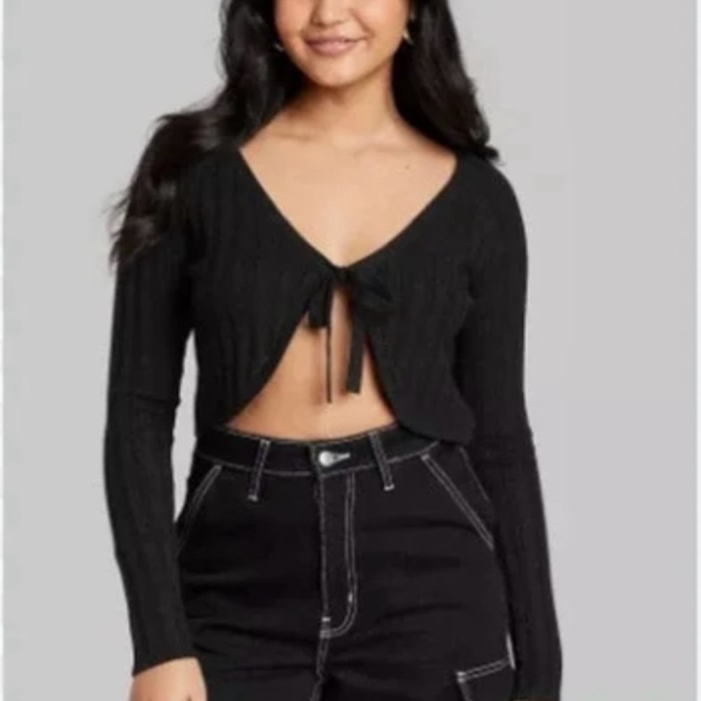 Wild Fable Women’s Black Tie-Front Cropped Cardigan medium